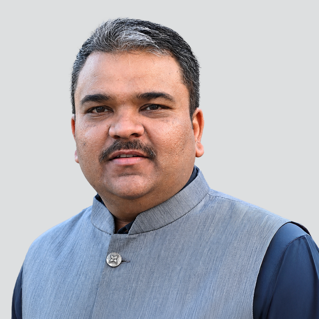 Mr Kush Dinesh Sakaria